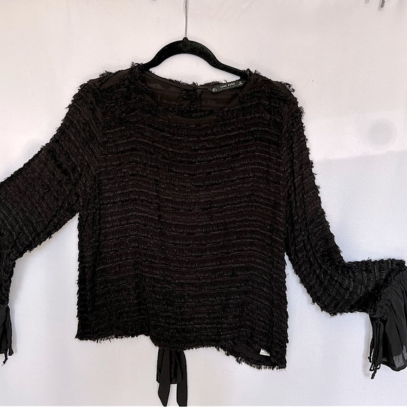 Pullover, sheer with strips of fringe - Picture 1 of 8